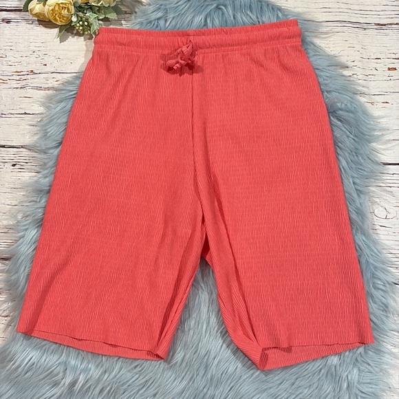 Tach Clothing Tais Pleated Textured High Rise Drawstring Shorts - Picture 6 of 8